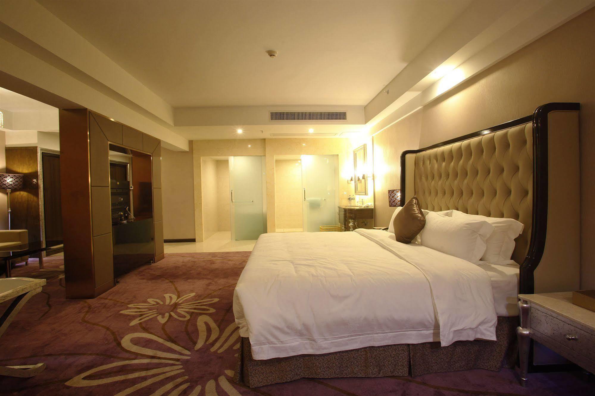 Clayton Hotel-Near Pazhou Exhibition Center Γκουανγκζού Εξωτερικό φωτογραφία
